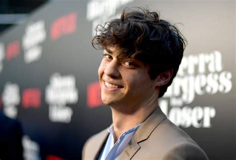 A large part of this amount comes from his acting, especially his dominance in netflix that pays well, although the exact. Noah Centineo: Datet er Kylie Jenner-Freundin Stassie?