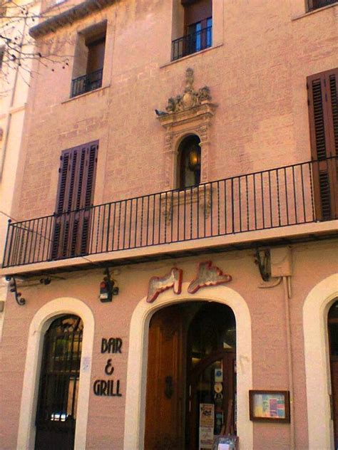 Simple Science: How to Make a Volcano with Kids