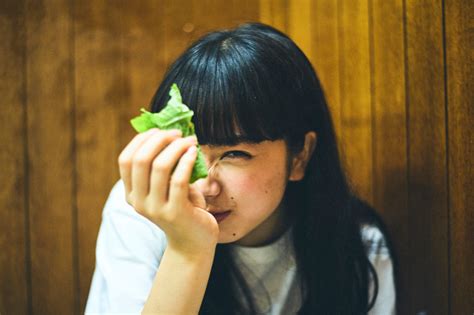 Mar 21, 2021 · 菅田将暉と小松菜奈がusjデートをフライデーされたとの噂がありますが、その真相は？ 菅田将暉と小松菜奈は結婚を前提とした真剣交際であるとも一部で報じられていますが、現在も交際は続いているのかも気になりますよね。 YAKINIKU GIRL!! - 小松菜奈と焼肉を食べに行く。 | CULTURE | GIRL HOUYHNHNM