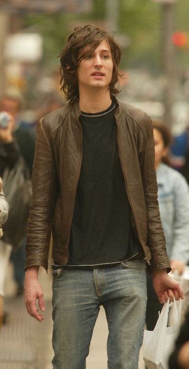 Nick Valensi The Strokes Hairstyle Attractive People