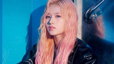 I'm looking for some twice wallpaper for my computer but i haven't found some good ones with general googling. Sana, TWICE, Feel Special, Pink Hair, 4K, #5.676 Wallpaper