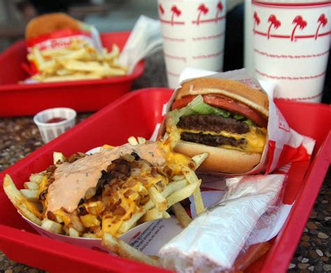 Maybe you would like to learn more about one of these? Famous Chefs Reveal the Fast-Food Burgers They Can't Live ...