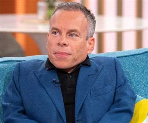 Still married to his wife samantha davis? Warwick Davis Biography - Facts, Childhood, Family Life of ...