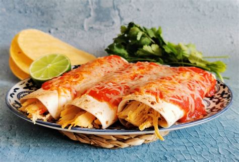 Enchiladas De Pollo Receta De Cocina Fácil Y Casera En Bon Viveur