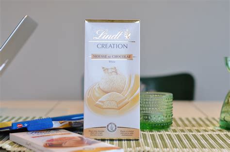 I may be one of the few people who feel this way, but i love cold weather. Lindt Creation Mousse au Chocolat White - Sockerbiten