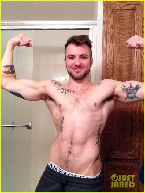 Aydian Dowling Could Become The First Trans Men S Health Cover Model Photo