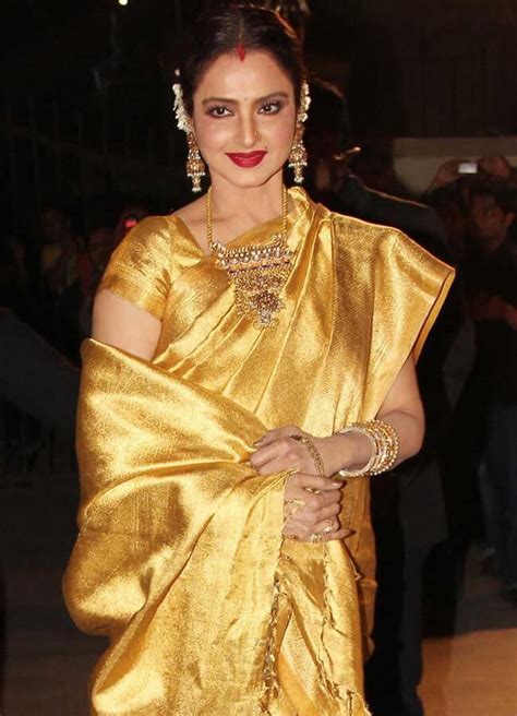 For Whom Does Rekha Still Apply Sindoor Is It For Amitabh Bachchan Or