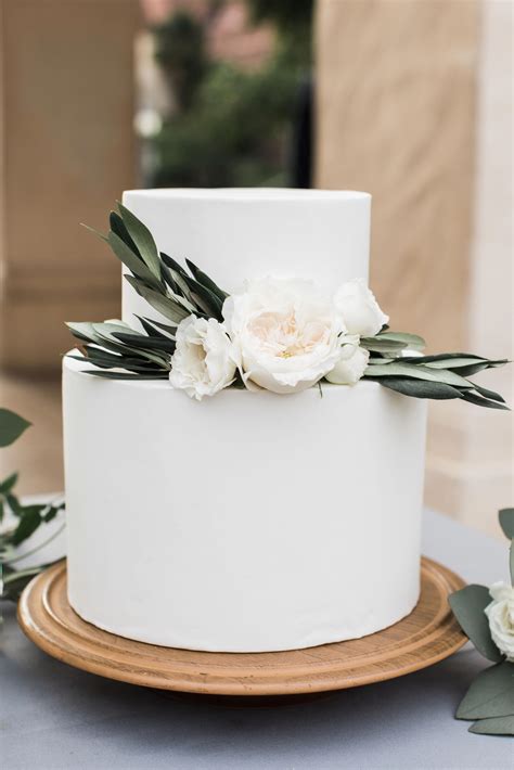 overwhelming empowered wedding inspo her explanation simple wedding cake simple elegant