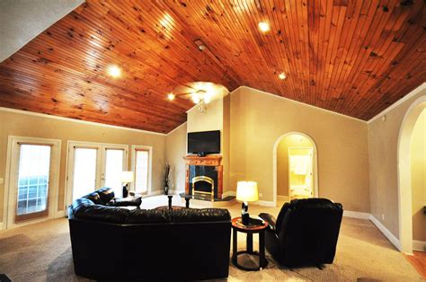 Before you paint over it or for the most part though, with the exception of some damaged drywall on the ceiling which did cause. warm tan walls knotty pine ceilings | are heart warming ...