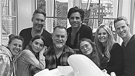 Tvshowbiz John Stamos Shares Rare Photo With Both Mary Kate And Ashley