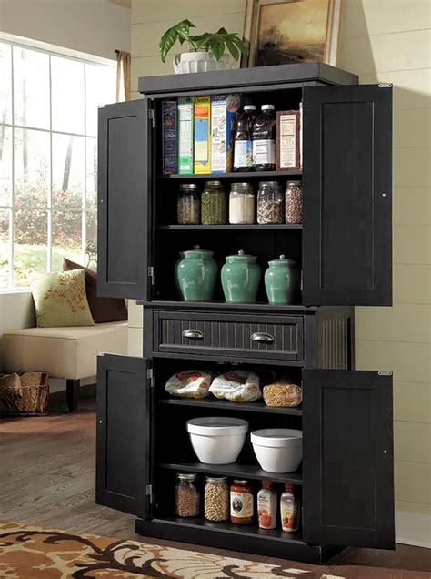 Aside from the groceries and dinnerware, you can also take in the bits do you have any amazing and creative kitchen pantry ideas and designs to add? 27 Best Kitchen Pantry Cabinet Ideas | Décor Outline