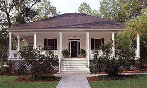 Beautiful & affordable vacation home plans, small cabin plans and cottage plans! Southern Living Cottage House Plans Southern Living ...