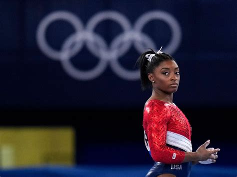 A Tearful Simone Biles Takes Fans Behind The Scenes Of Her Struggle With The Twisties At The