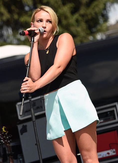 After six years focused on raising her daughter, maddie, the kentwood, la native is back in the spotlight with a sound and style that. 61 Jamie Lynn Spears Sexy Pictures That Make Her An Icon ...