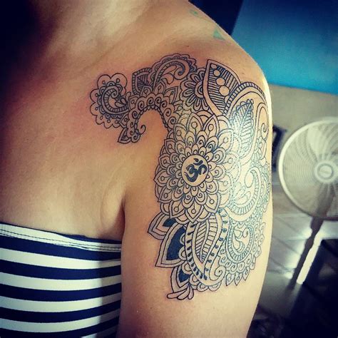 Each hindu god or goddess is prayed to asking for a different boon. 70+ Sacred Hindu Tattoo Ideas - Designs Packed With Color ...