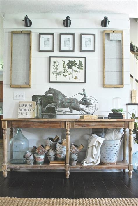Browse farmhouse bathroom designs and decorating ideas. 18+ Wonderful Modern Farmhouse Wall Decor Ideas You'll ...