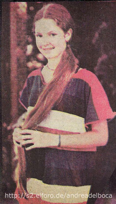 A los ocho meses de edad, apareció por primera vez (como bebé varoncito: Andrea del Boca... niña y mujer