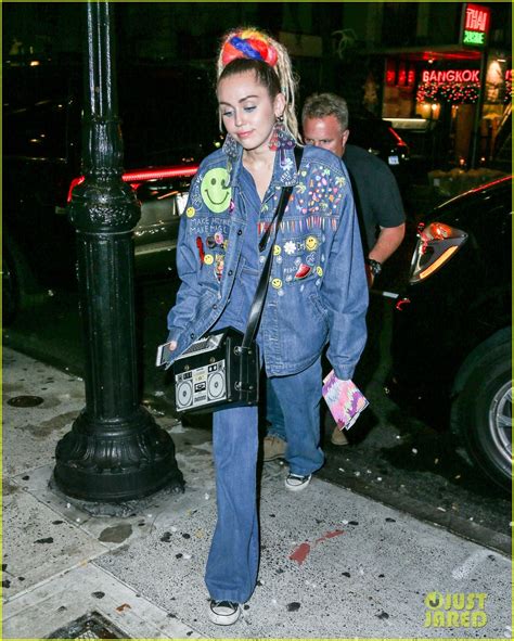 Miley Cyrus Does Double Denim After Snl Rehearsal Photo 3474040