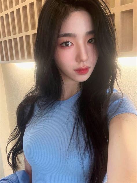 Sohyun Deserves To Be Brutally Fucked After Teasing Us All I Mean Shes