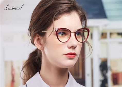 the correct way to wear cat eye glasses dripiv plus