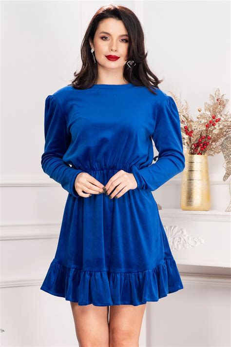comandă online cu reducere rochie dama cherry din catifea albastru royal cu volanas 2023