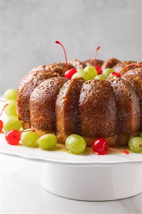 Rum raisin cake l'antro dell'alchimista. Bacardi Rum Cake | Recipe | Rum cake, Holiday desserts ...