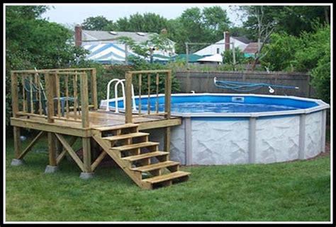 The first thing that pops into your head when you think of an outdoor deck that's just asking for trouble. Above Ground Pool Deck Plans Free - Decks : Home ...