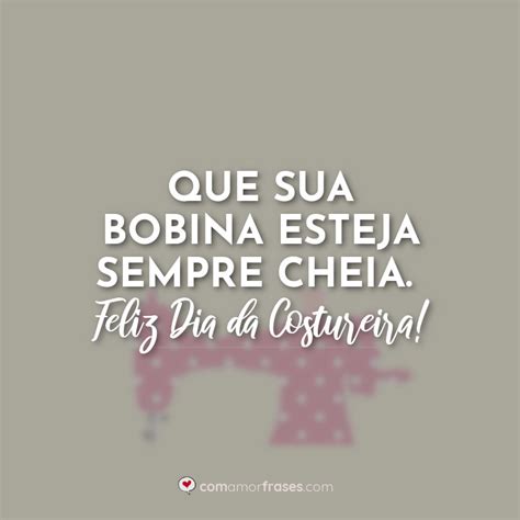 Eu não poderia deixar de enaltecer, hoje, 25 de maio, a melhor costureira do mundo. Que sua bobina esteja sempre cheia. Feliz Dia da ...