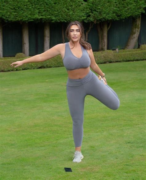 Butterface Celebrity Lauren Goodger Working Out And Showing Cleavage