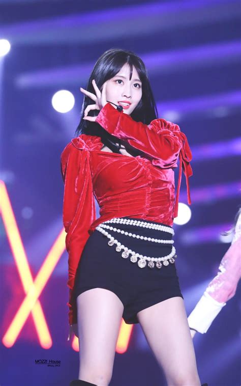 Pin By Kiisue On Kpop Xd Momo Stage Outfits Kpop Girls