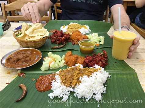 That is the bestttttt banana leaf rice in a whole malaysia. GoodyFoodies: Banana Leaf Rice @ Sri Nirwana Maju, Bangsar, KL