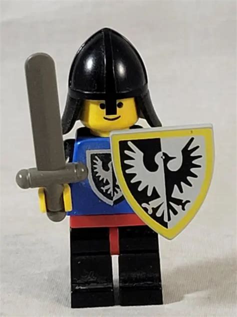 Vintage Lego Castle Black Falcon Knight Minifig 6062 Battering Ram