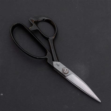 Different Variety Of Taylor Scissors Are Available Aiandomknives