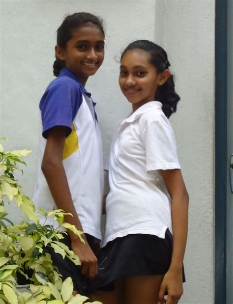 Sri Lankan School Girls Sri Lankan Desi Indian Girls