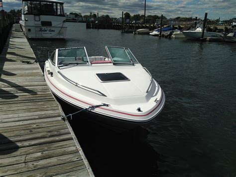 Down below the interior cushions have some color fading but are in good condition. Searay 21 Cuddy Cabin 1990 for sale for $4,000 - Boats ...