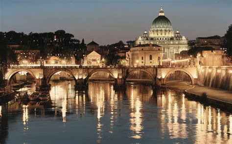 Piazza di spagna, roma, italy / la monumental escalinata de 135 peldaños fue inaugurada por el papa benedicto xiii con ocasión del jubileo de. Rome, Italy - WeNeedFun