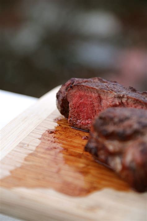 The Foolproof Method To Getting Perfectly Medium Rare Steak Every Time