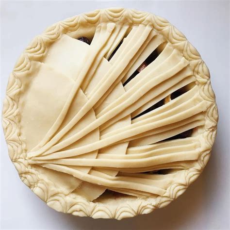 Work Of Art Fancy Pie Crust Design Pie Crust Designs Pretty Pie