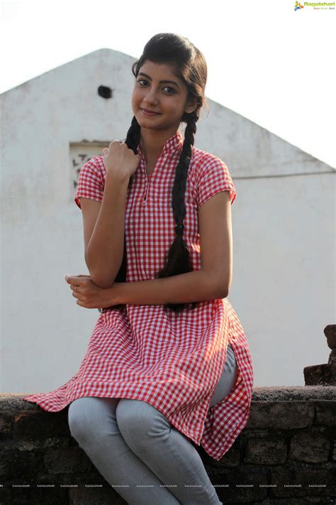 Summiyya Mohammed Hd Prema Janta Stills College Girl Fashion Stylish Girl Images Indian