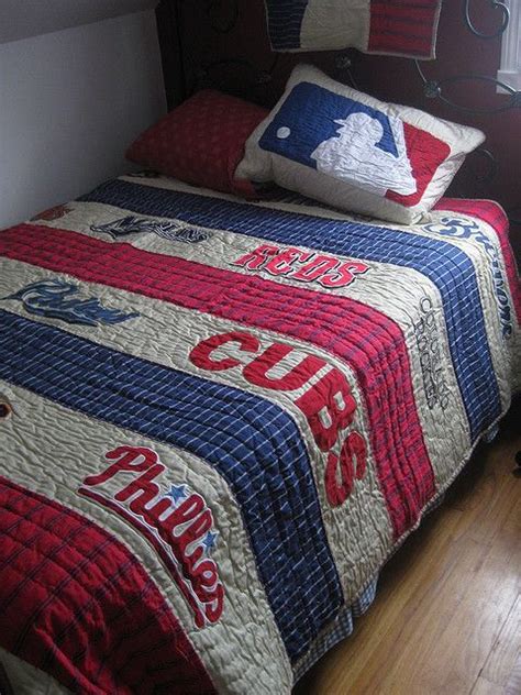 Cozy up with a comfy chicago cubs blanket. New bed set | Baseball quilt, Sports bedding, Sports quilts