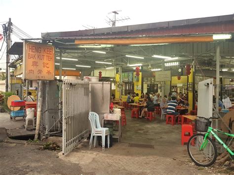 Like all bak kut teh places, you can customise your bak kut teh with the various meats, vegetables, beancurd and in this case, enoki mushrooms. 青蛙生活点滴 Froggy's Bits of Life: 肉骨茶 Bak Kut Teh @ 兴记肉骨茶 Heng ...