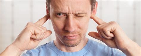 Para la mayoría de las personas con tinnitus hay un problema con sus oídos que afecta la forma en que el cerebro da sentido a los sonidos, lo que les aquellos que lo han experimentado describen un zumbido en sus oídos como un océano rugiente, pitidos o golpes, refiere en un artículo publicado. Como Quitar El Zumbido de Los Oidos Con Aceites Esenciales ...