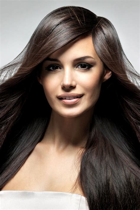 La perdita dei capelli o il loro indebolimento può essere soventemente collegato ad alcune. Cinque consigli per avere dei capelli splendidi in 10 ...