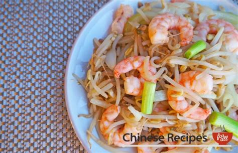 Both uses basic sweet and sour sauce which you could use for many other chinese dishes. Sweet And Sour King Prawn Cantonese Style / sweet and sour chicken cantonese style recipe ...