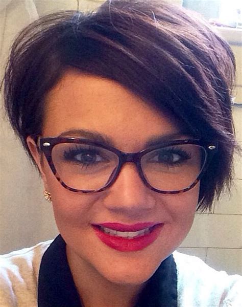 Cute Cute And Glasses Short Hair Glasses Super Short Hair Pixie Haircut