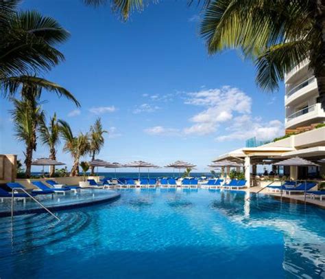 The resorts are a major draw, as well, since many are situated on the ocean and offer swimming pools, water sports. The 10 Best Resorts in San Juan, Puerto Rico | Booking.com