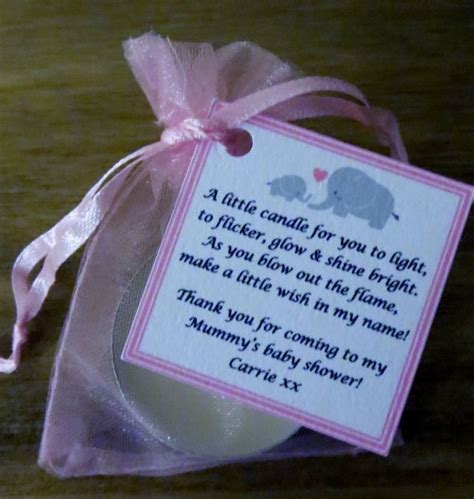 Everyone who's been to a baby shower knows that the gift opening can feel like it lasts forever. NEW BABY SHOWER FAVOURS VANILLA CANDLE -Can be ...