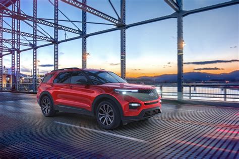 Research the 2020 ford explorer with our expert reviews and ratings. 2020 Ford® Explorer SUV | Features | Ford.com