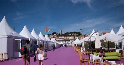 Jun 03, 2021 · sean penn, wes anderson, sean baker, ildikó enyedi join 2021 cannes lineup. Cannes Marché sets July dates for "onsite" 2021 edition ...