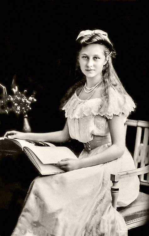 Damit erreichte die prinzessin charlotte von preußen eine fahrgeschwindigkeit von 7,5 kilometer pro stunde. Prinzessin Viktoria Luise von Preussen | Viktoria luise ...